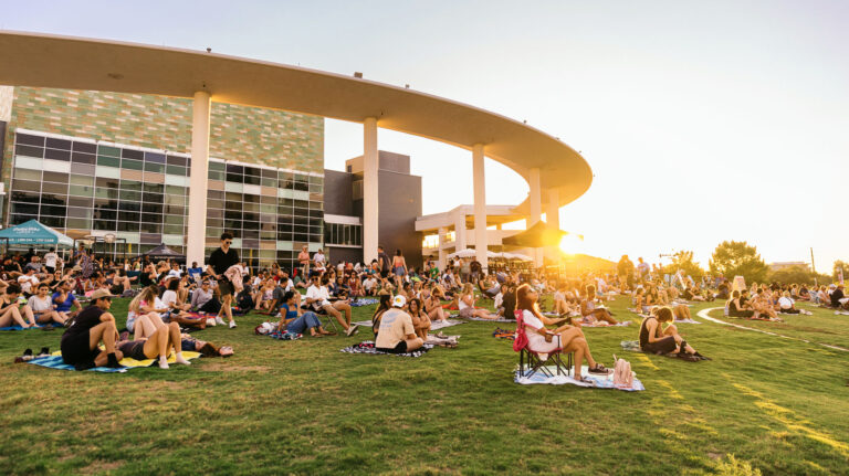 Arts & Lifestyle Update: Enjoy Amazing Music with a Beautiful View!